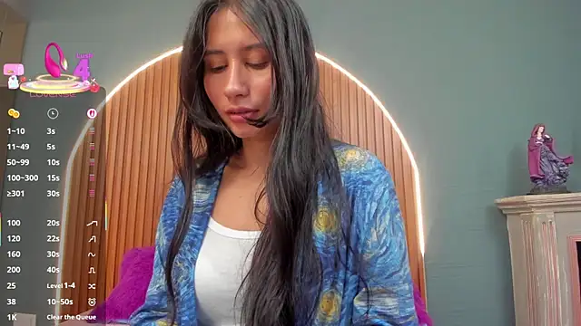 NayeCloud online show from 9, 1, 2026