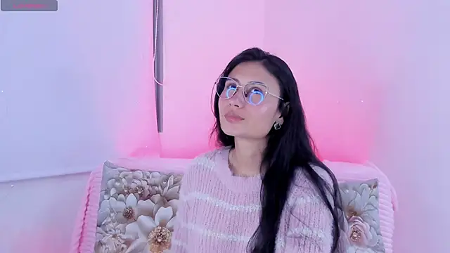 NayeCloud online show from 3, 3, 2026