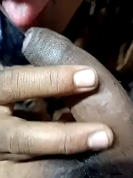 Snapshot of hairipussy2 chatting on 4, 11, 2025 hairipussy2 online show from 4, 11, 2025