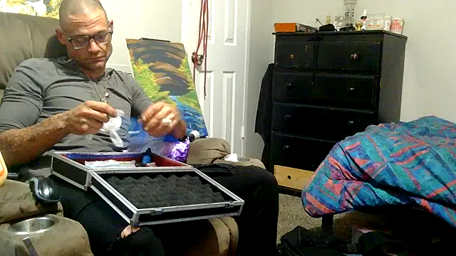 Snapshot of TheOneYouLove69 chatting on 21, 3, 2025 TheOneYouLove69 online show from 21, 3, 2025