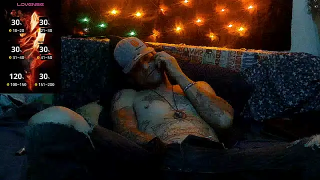 Snapshot of TheOneYouLove69 chatting on 17, 9, 2025 TheOneYouLove69 online show from 17, 9, 2025