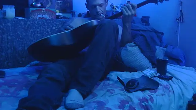 Snapshot of TheOneYouLove69 chatting on 15, 11, 2025 TheOneYouLove69 online show from 15, 11, 2025