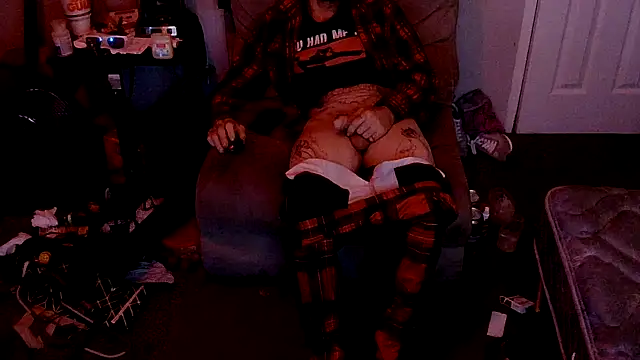 Snapshot of TheOneYouLove69 chatting on 14, 1, 2026 TheOneYouLove69 online show from 14, 1, 2026