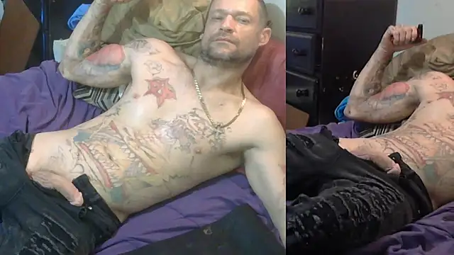 Snapshot of TheOneYouLove69 chatting on 26, 2, 2026 TheOneYouLove69 online show from 26, 2, 2026