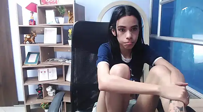 Snapshot of Jasmin_Skinny chatting on 4, 1, 2025 Jasmin Skinny online show from 4, 1, 2025