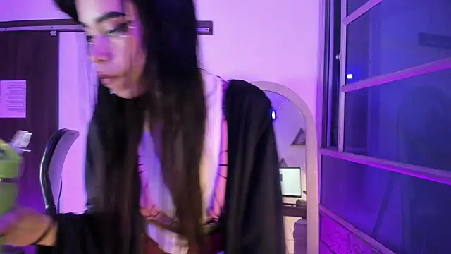 Snapshot of Jasmin_Skinny chatting on 19, 10, 2025 Jasmin Skinny online show from 19, 10, 2025