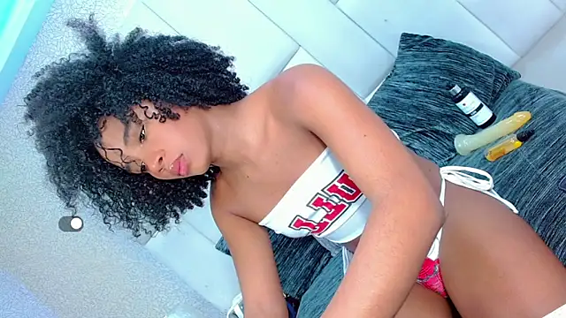 Snapshot of Andreayano chatting on 22, 9, 2025 Andreayano online show from 22, 9, 2025