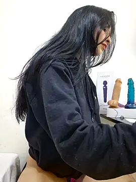 Snapshot of Calypso226 chatting on 13, 11, 2025 Calypso226 online show from 13, 11, 2025