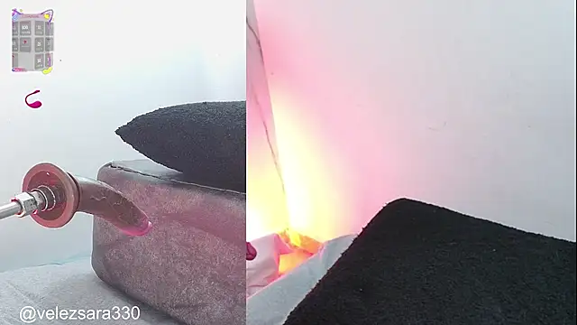 Snapshot of sara_smith45 chatting on 23, 9, 2025 sara smith45 online show from 23, 9, 2025