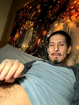 Snapshot of NutP619 chatting on 4, 12, 2025 NutP619 online show from 4, 12, 2025