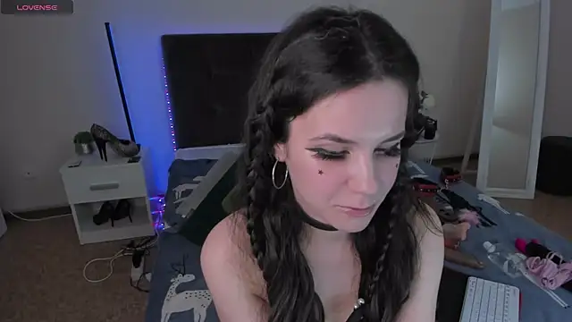 Snapshot of CassieEvans chatting on 13, 12, 2024 CassieEvans online show from 13, 12, 2024