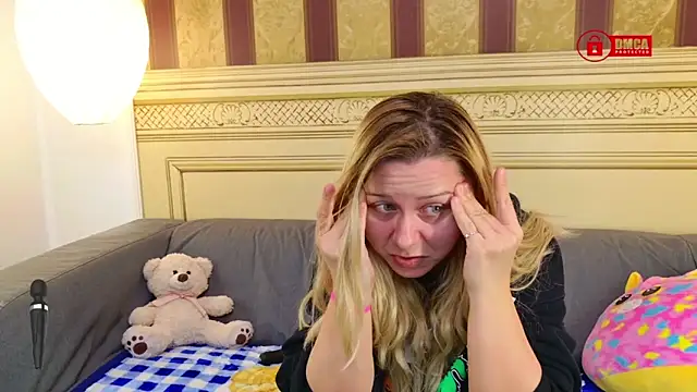 Snapshot of BigBoobsARRI chatting on 17, 2, 2025 BigBoobsARRI online show from 17, 2, 2025