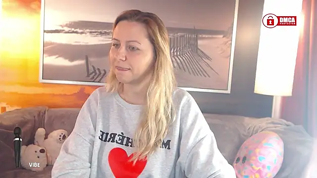 Snapshot of BigBoobsARRI chatting on 22, 2, 2025 BigBoobsARRI online show from 22, 2, 2025