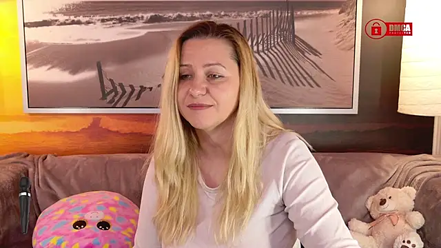 Snapshot of BigBoobsARRI chatting on 26, 2, 2025 BigBoobsARRI online show from 26, 2, 2025