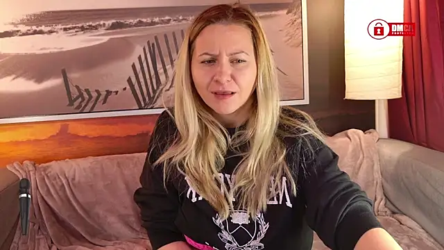 Snapshot of BigBoobsARRI chatting on 21, 3, 2025 BigBoobsARRI online show from 21, 3, 2025