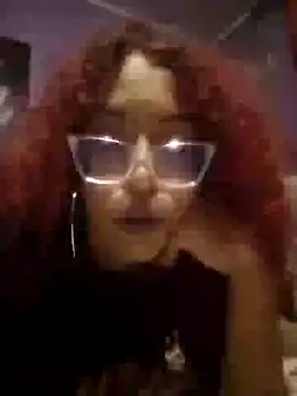 Snapshot of lorraine_alves_ferreira chatting on 29, 5, 2026 lorraine alves ferreira online show from 29, 5, 2026