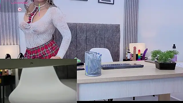 Ema Stone65 online show from 3, 12, 2025