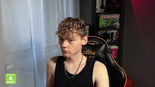 Snapshot of Keytaro chatting on 29, 9, 2025 Keytaro online show from 29, 9, 2025