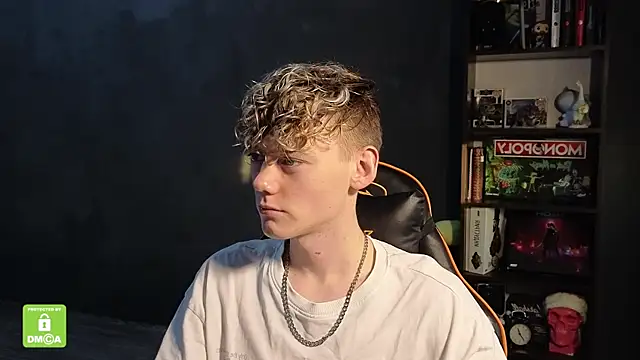 Snapshot of Keytaro chatting on 21, 11, 2025 Keytaro online show from 21, 11, 2025