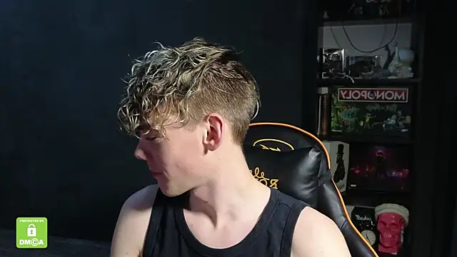 Snapshot of Keytaro chatting on 26, 11, 2025 Keytaro online show from 26, 11, 2025