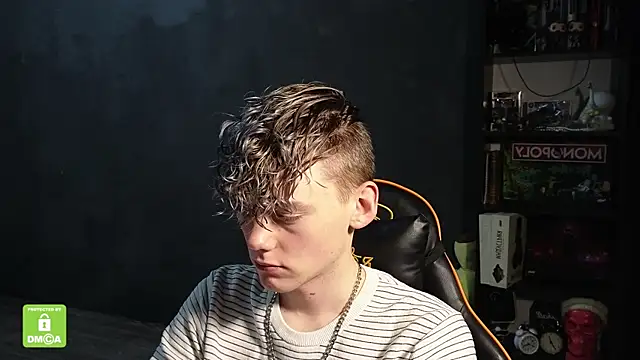 Snapshot of Keytaro chatting on 30, 11, 2025 Keytaro online show from 30, 11, 2025