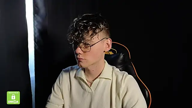 Snapshot of Keytaro chatting on 7, 1, 2026 Keytaro online show from 7, 1, 2026