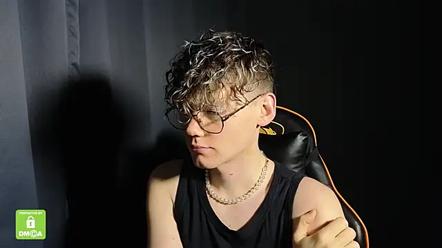 Snapshot of Keytaro chatting on 15, 1, 2026 Keytaro online show from 15, 1, 2026