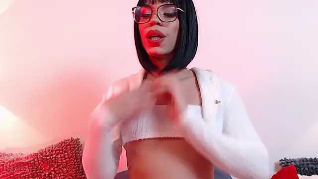 LucyGiraldo online show from 15, 2, 2025