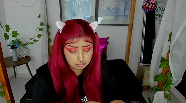 Snapshot of lussyevans24 chatting on 18, 1, 2025 lussyevans24 online show from 18, 1, 2025