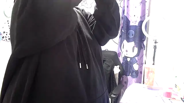 Snapshot of lussyevans24 chatting on 7, 11, 2025 lussyevans24 online show from 7, 11, 2025