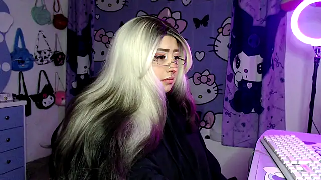 Snapshot of lussyevans24 chatting on 28, 2, 2026 lussyevans24 online show from 28, 2, 2026