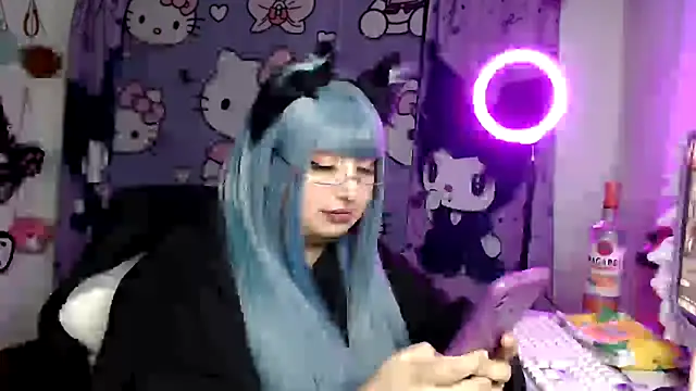 Snapshot of lussyevans24 chatting on 24, 5, 2026 lussyevans24 online show from 24, 5, 2026