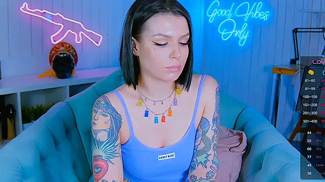 Snapshot of My_toys_pink chatting on 31, 1, 2025 My toys pink online show from 31, 1, 2025