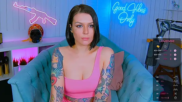 Snapshot of My_toys_pink chatting on 6, 2, 2025 My toys pink online show from 6, 2, 2025