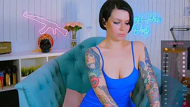 Snapshot of My_toys_pink chatting on 3, 3, 2025 My toys pink online show from 3, 3, 2025