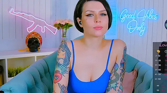 Snapshot of My_toys_pink chatting on 4, 3, 2025 My toys pink online show from 4, 3, 2025