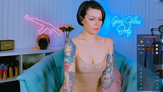 Snapshot of My_toys_pink chatting on 8, 3, 2025 My toys pink online show from 8, 3, 2025