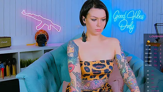 Snapshot of My_toys_pink chatting on 13, 3, 2025 My toys pink online show from 13, 3, 2025