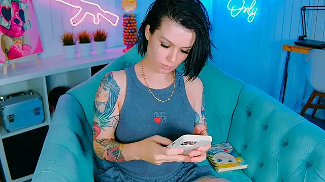 Snapshot of My_toys_pink chatting on 22, 9, 2025 My toys pink online show from 22, 9, 2025