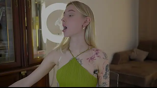 blondy room online show from 16, 1, 2026