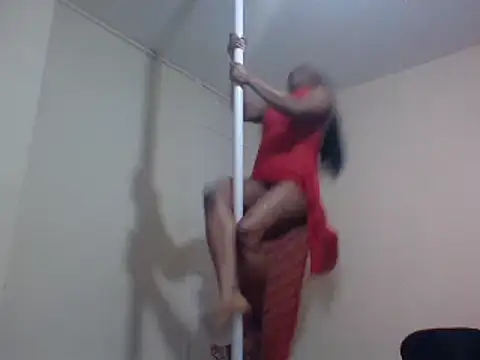 Snapshot of Cinderella_Jewels_ chatting on 13, 2, 2025 Cinderella Jewels online show from 13, 2, 2025