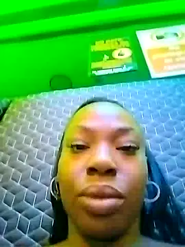 Snapshot of Cinderella_Jewels_ chatting on 1, 3, 2025 Cinderella Jewels online show from 1, 3, 2025