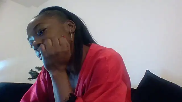 Snapshot of Cinderella_Jewels_ chatting on 14, 12, 2025 Cinderella Jewels online show from 14, 12, 2025