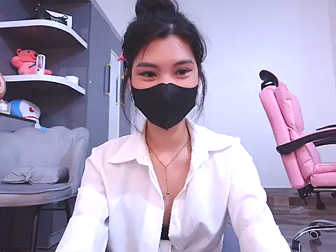 Snapshot of Baby-sexygirl01 chatting on 2, 4, 2026 Baby-sexygirl01 online show from 2, 4, 2026