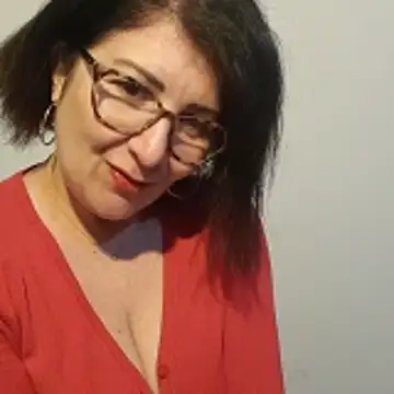 Snapshot of Viola8p chatting on 1, 12, 2025 Viola8p online show from 1, 12, 2025