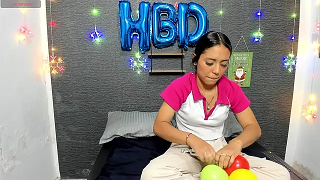 Snapshot of monse_02 chatting on 22, 12, 2024 monse 02 online show from 22, 12, 2024