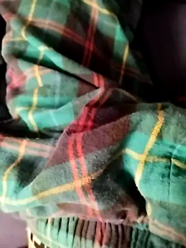 Snapshot of Dennis_2024 chatting on 5, 12, 2025 Dennis 2024 online show from 5, 12, 2025