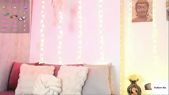 Snapshot of StormiRusso chatting on 19, 11, 2025 StormiRusso online show from 19, 11, 2025