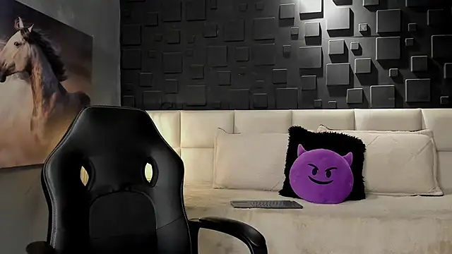 DannSaenz online show from 7, 2, 2025