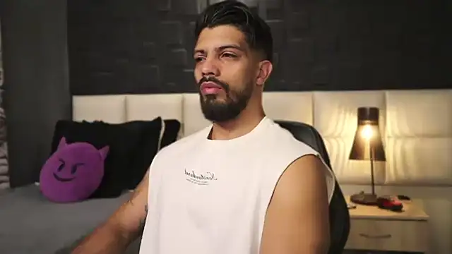 DannSaenz online show from 22, 2, 2025